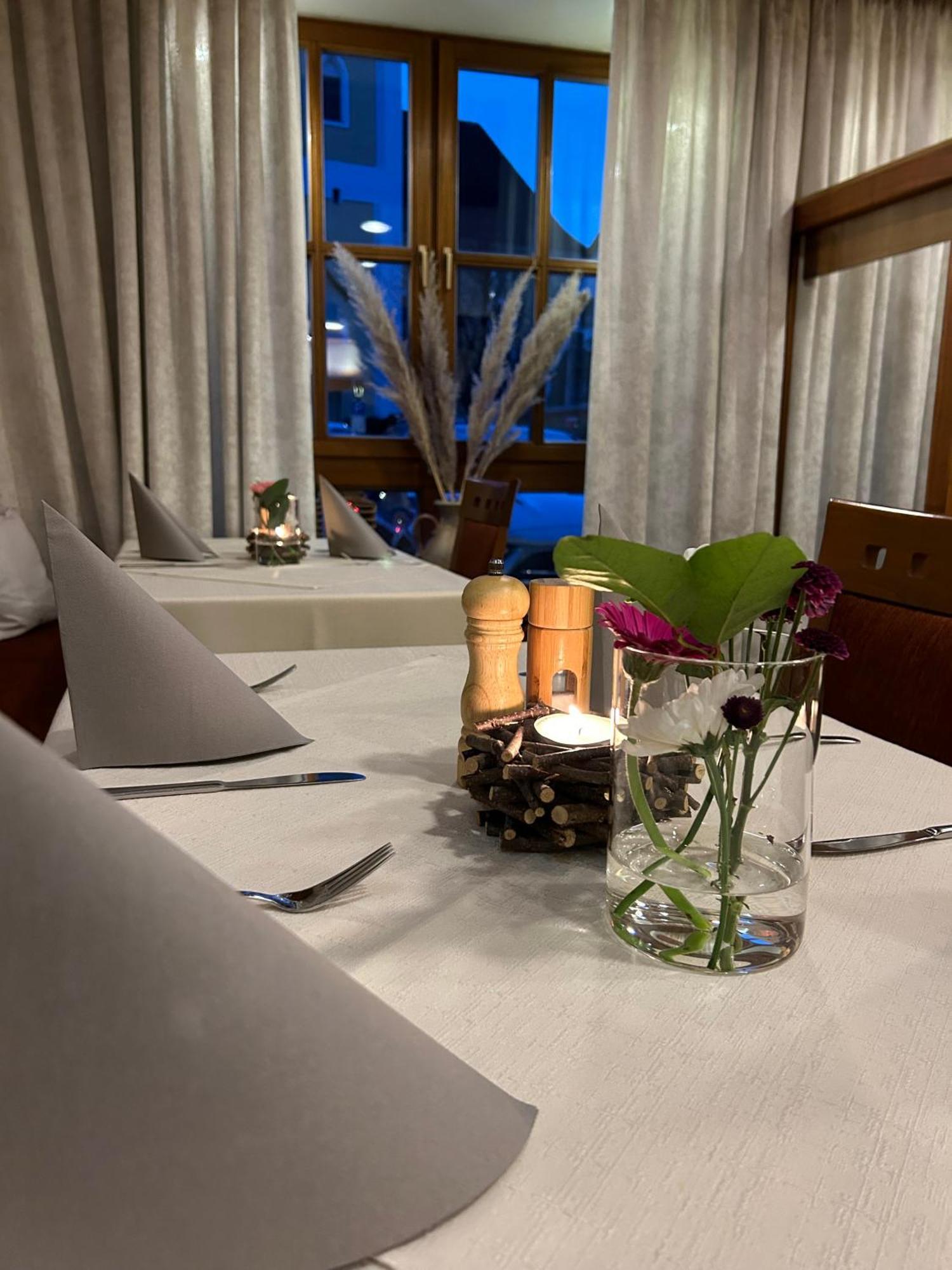 Hotel Gasthof Zur Post Königstein in der Oberpfalz 외부 사진